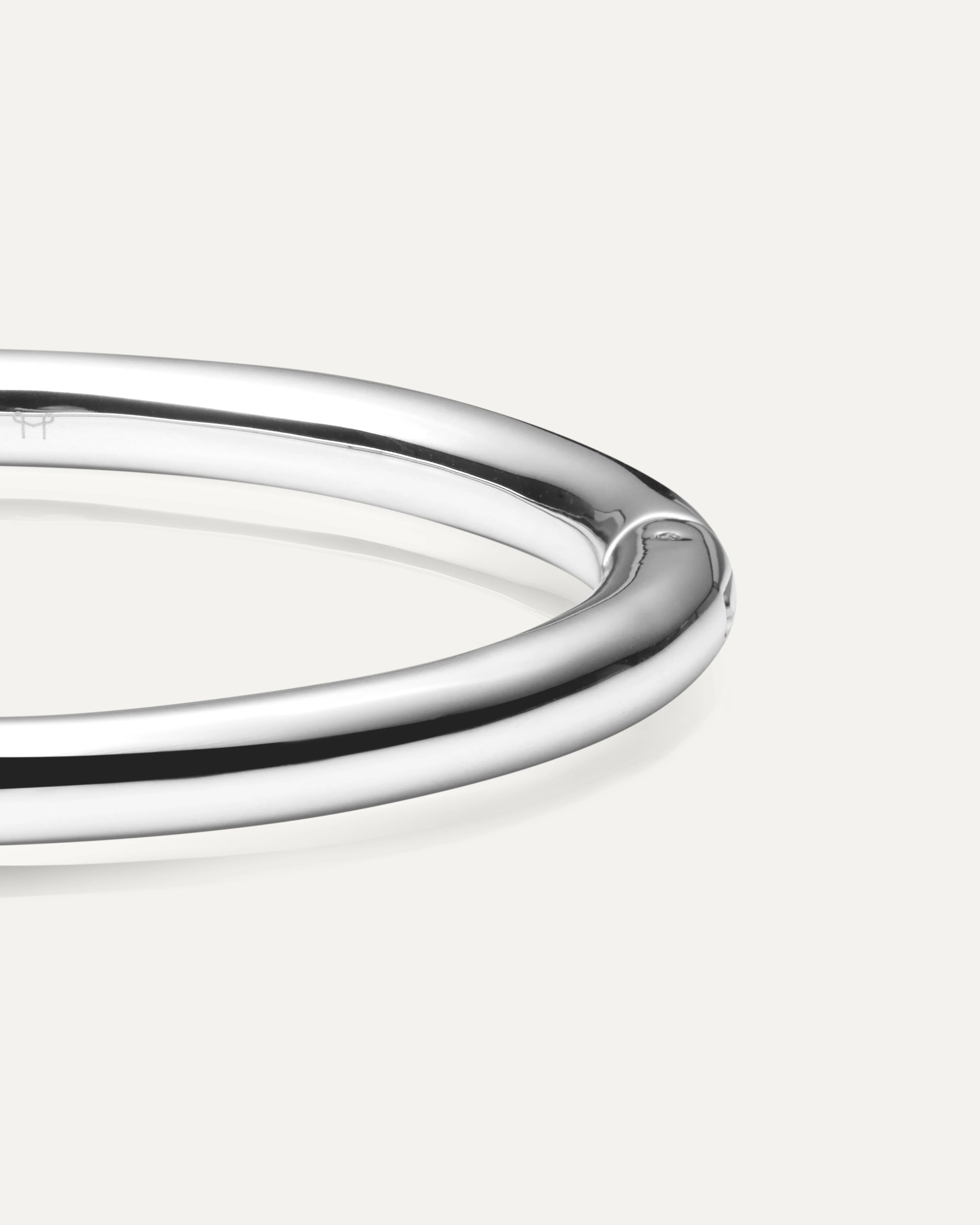 Aura Bold Bangle - Image 6