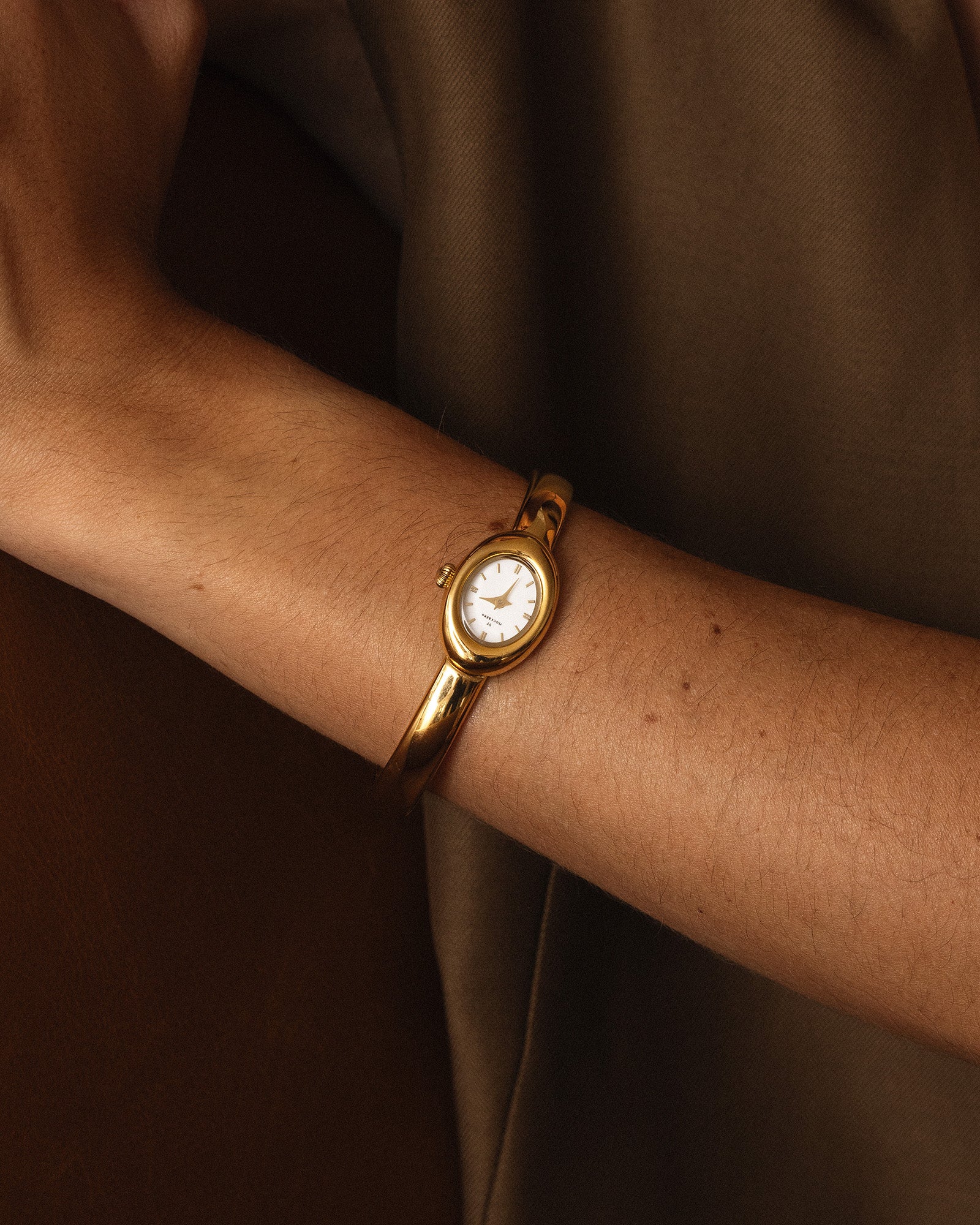 Belle Oval Petite Bangle Watch - Image 6