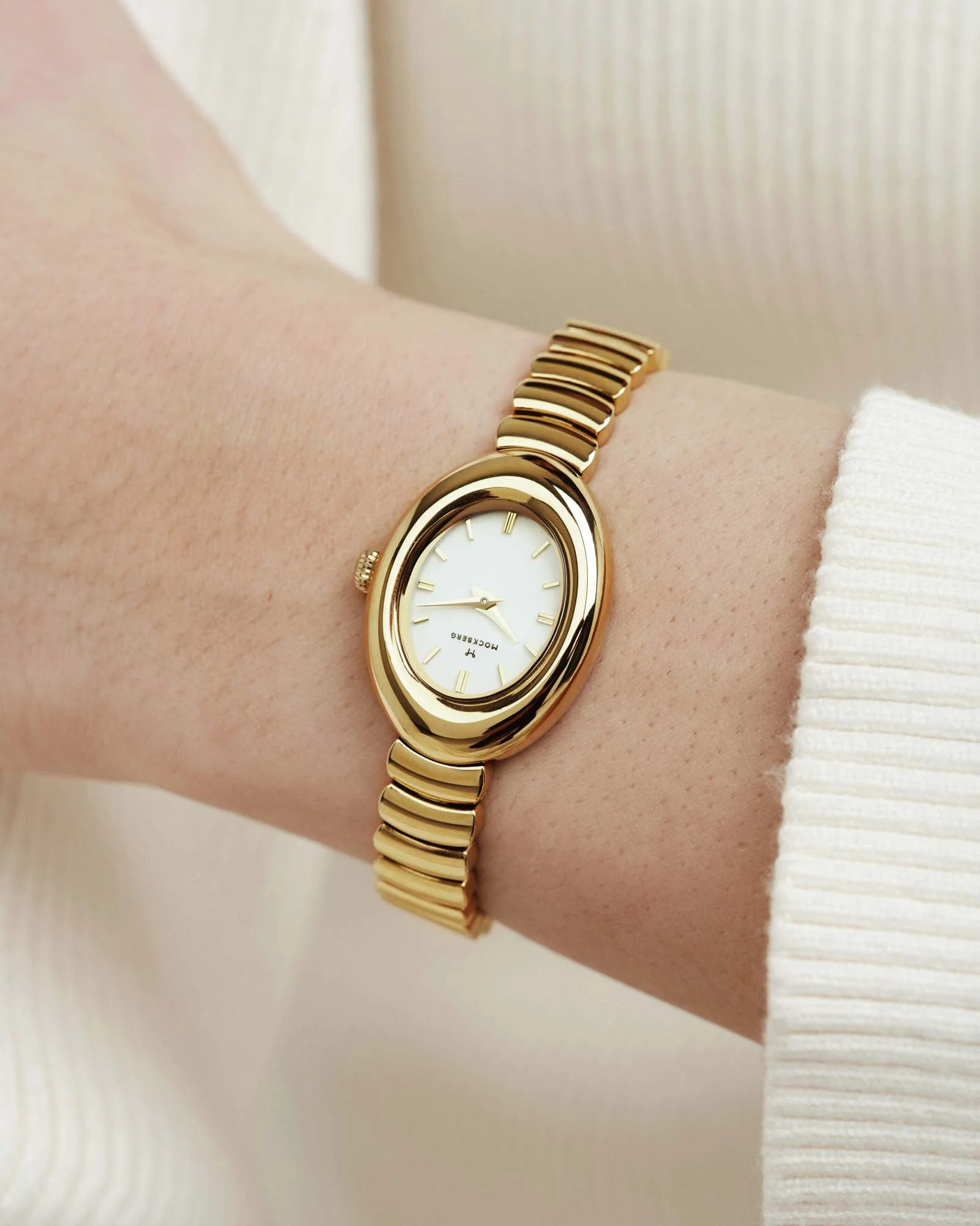 Belle Oval Watch - Image 3