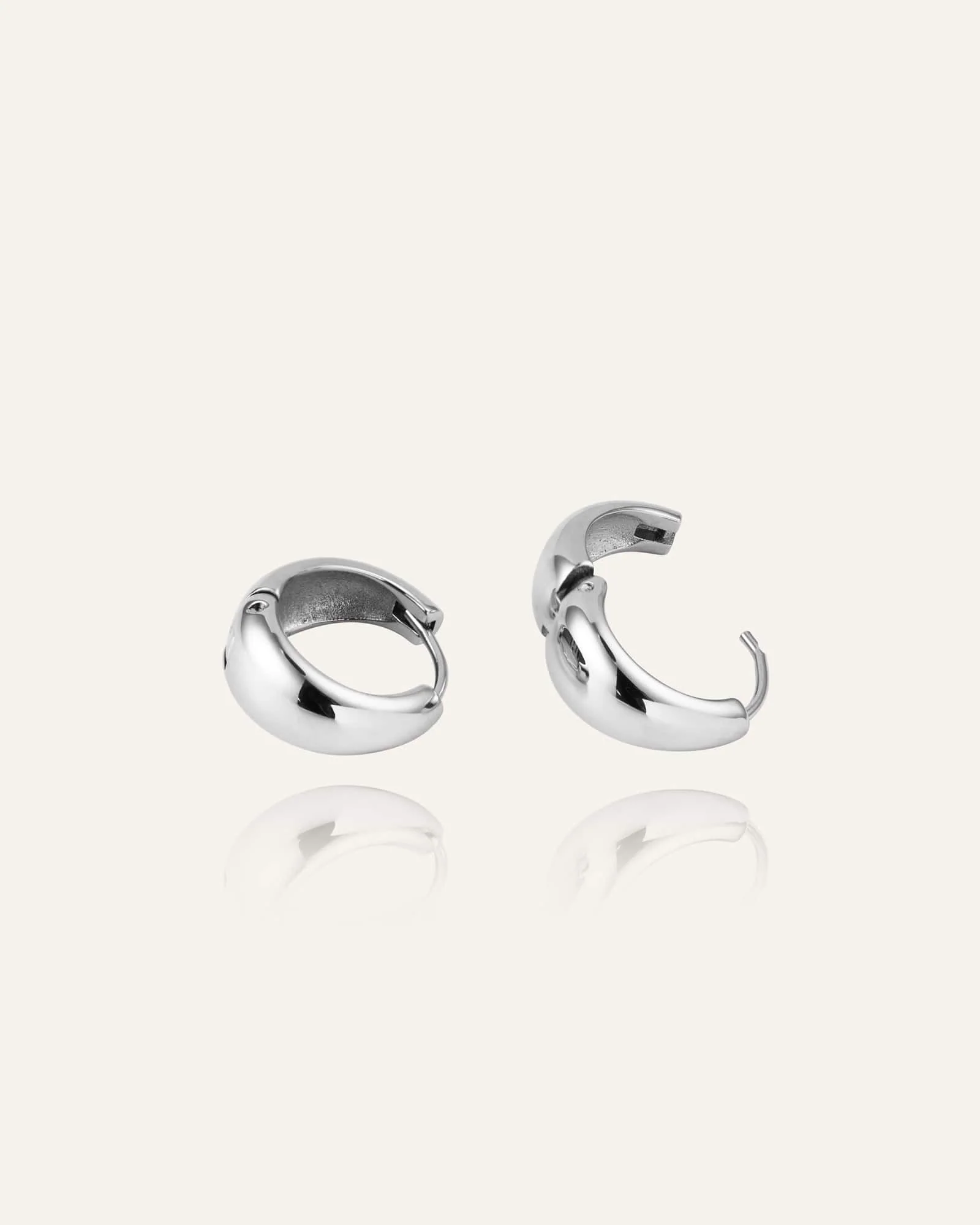 Bold Hoops Medium - Image 5