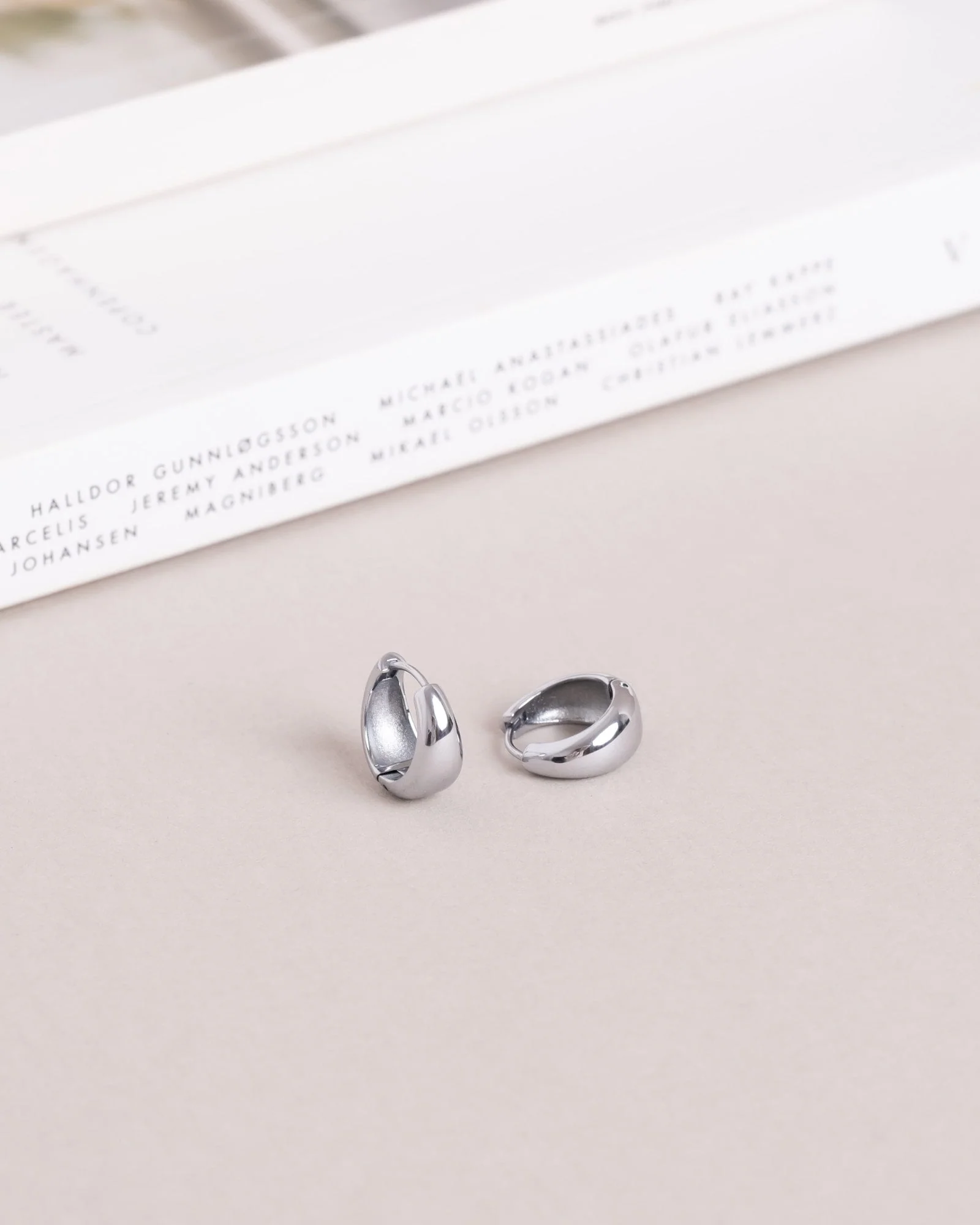 Bold Hoops Medium - Image 8