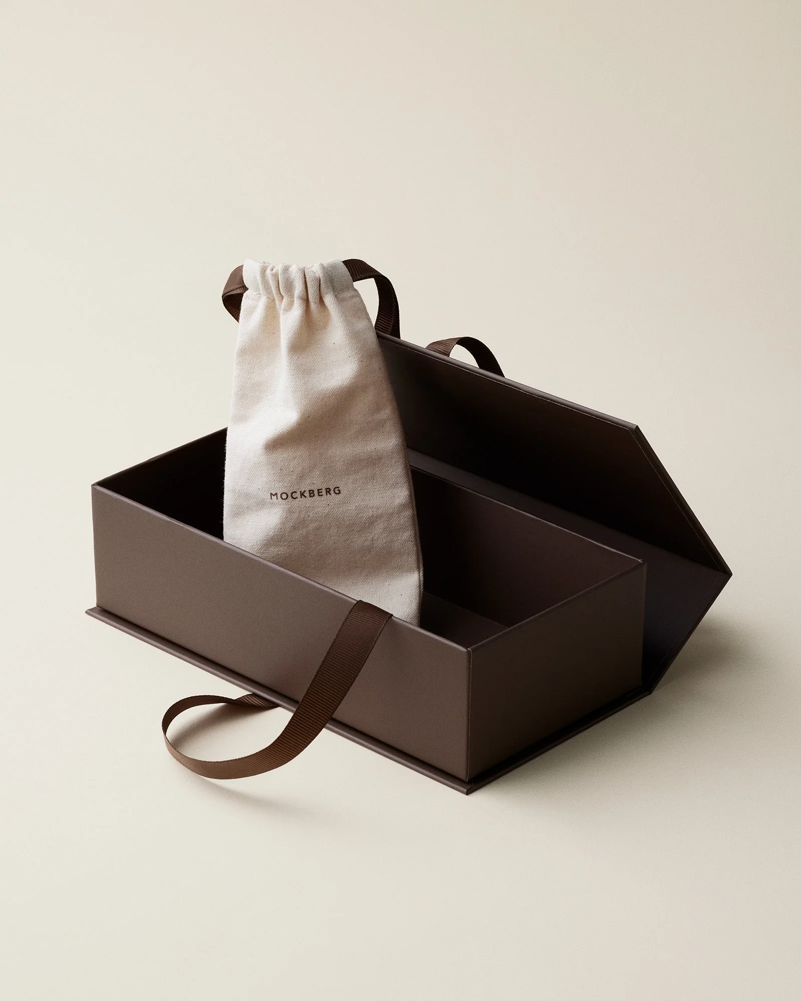 Large brown gift box - Image 2