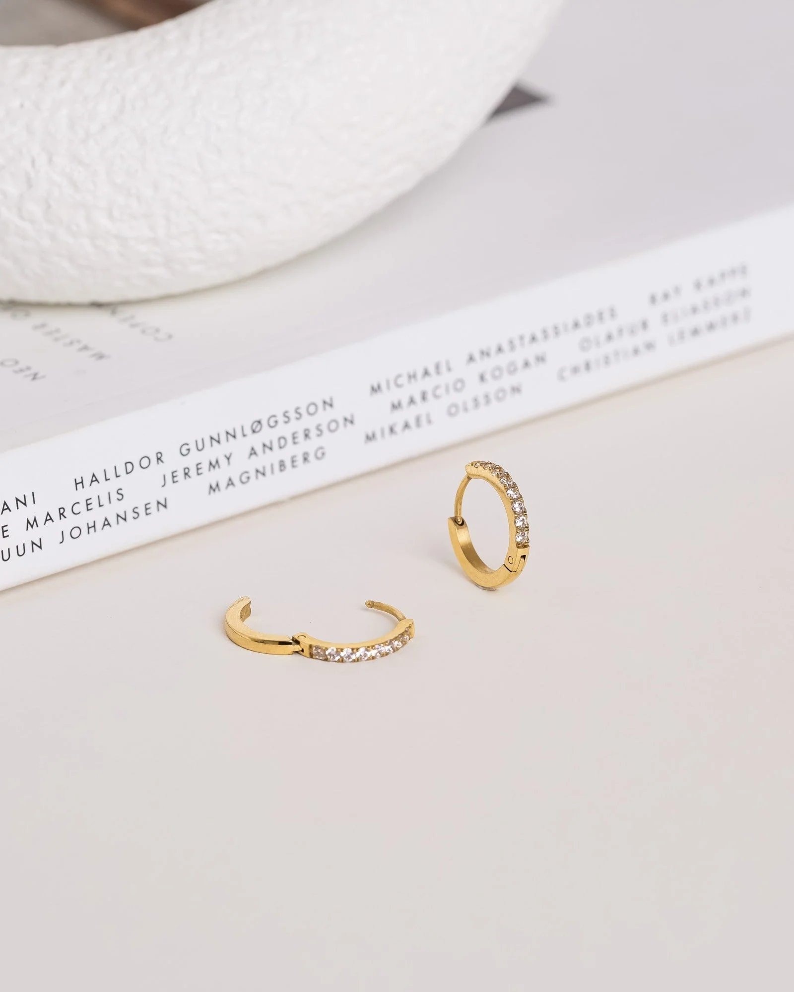 Shiny Hoops Medium - Image 4