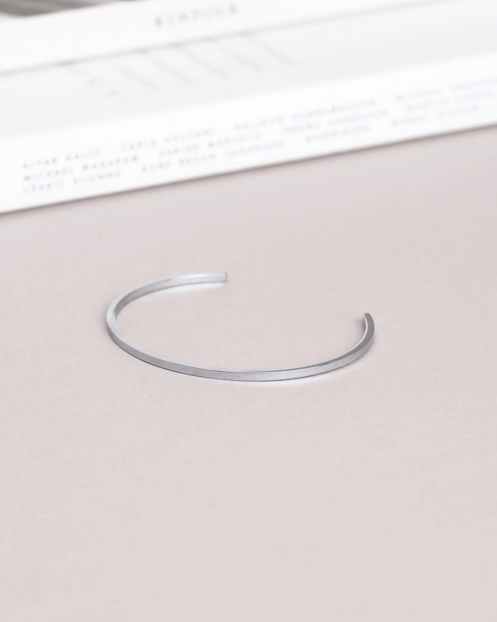 Sleek Bangle Medium - Image 6
